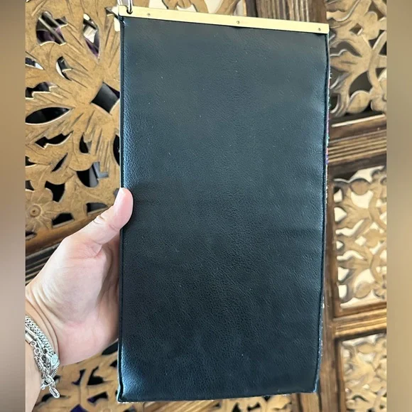 Colorful Embroidered Floral Evening Bag / Wristlet / Clutch with Tassel. - Picture 7 of 11